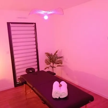 Le Paradis Secret Et Balneo Casa vacanze Gouville-sur-Mer