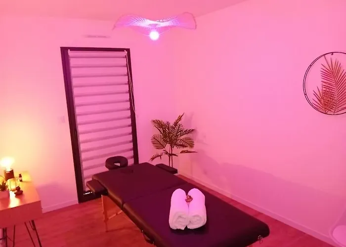 Le Paradis Secret Et Balneo Tatil Evi Gouville-sur-Mer