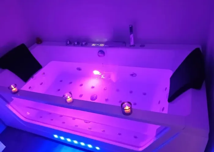 Le Paradis Secret Et Balneo Tatil Evi